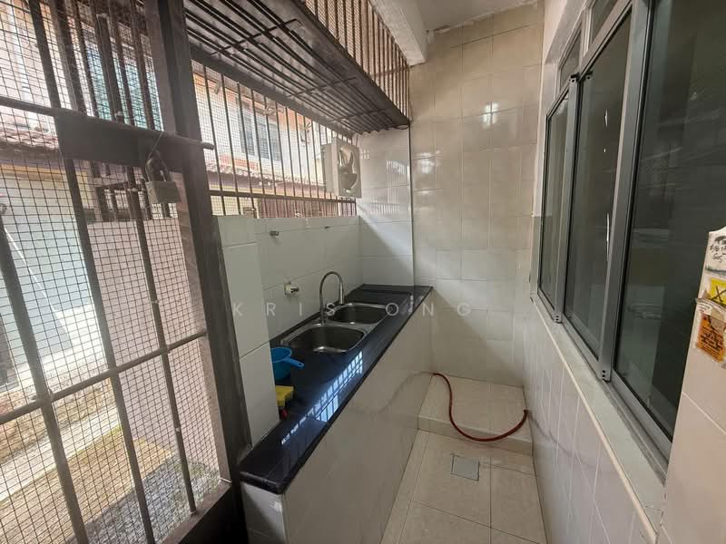 Rumah Teres 2 Tingkat untuk Disewa di Taman Bestari Indah (Ulu Tiram) - Kris Ong - PropertyGuru.com.my