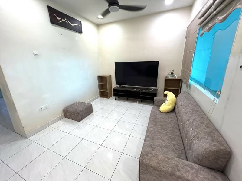 Rumah Teres 2 Tingkat untuk Disewa di Taman Mutiara Rini (Skudai) - Christine Poh - Living Room - PropertyGuru.com.my