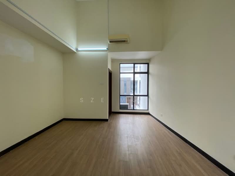 2-storey Terraced House for Sale in Laman Glenmarie (Shah Alam) - Sze Mun - Living Room - PropertyGuru.com.my