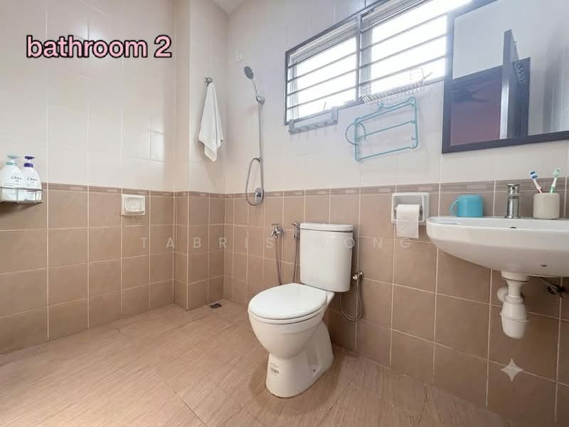 Rumah Berkembar untuk Dijual di Taman Sri Andalas (Klang) - Tabris Wong - Bathroom - PropertyGuru.com.my