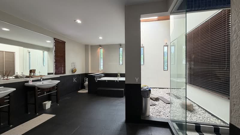 Bungalow for Sale in Bukit Damansara (Damansara Heights) - Kevin Yai - Bathroom - PropertyGuru.com.my
