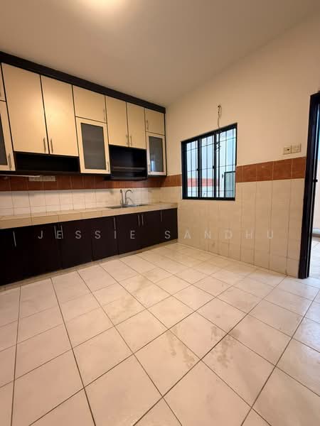 Semi-Detached House for Sale in Taman Yarl (Jalan Klang Lama (Old Klang Road)) - Jessie Sandhu - PropertyGuru.com.my