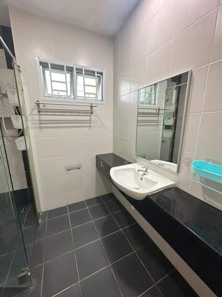 2-storey Terraced House for Rent in Taman Nusa Idaman (Iskandar Puteri (Nusajaya)) - Poul Sng - Bathroom - PropertyGuru.com.my