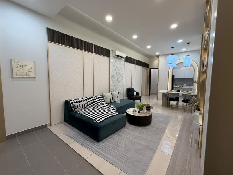 Servis Apartment untuk Dijual di Paragon Gateway - Vincent Lai - Living Room - PropertyGuru.com.my