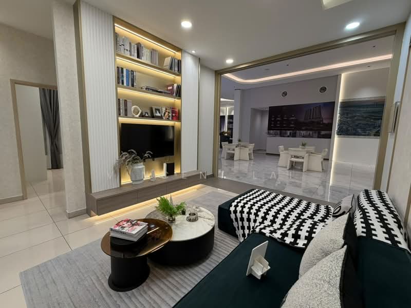 Servis Apartment untuk Dijual di Paragon Gateway - Vincent Lai - Living Room - PropertyGuru.com.my