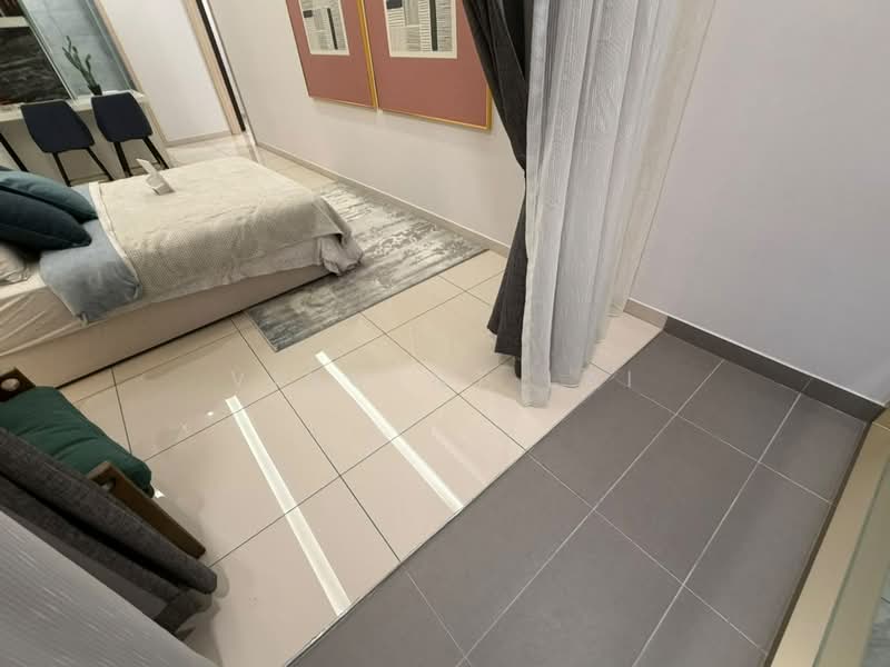 Servis Apartment untuk Dijual di Paragon Gateway - Vincent Lai - Bedroom - PropertyGuru.com.my