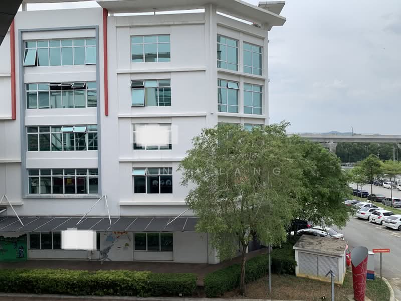 Pejabat untuk Dijual di Bandar Putra Permai (Seri Kembangan) - Kean Phang - Exterior - PropertyGuru.com.my