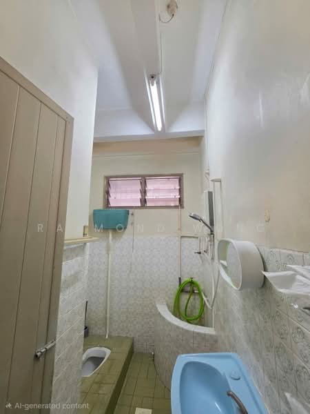Rumah Teres 2 Tingkat untuk Dijual di Taman Maluri (Cheras) - Raymond Wong - Bathroom - PropertyGuru.com.my