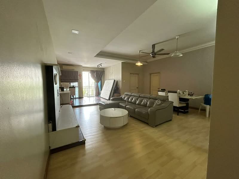 Pangsapuri untuk Dijual di Sri Araville - Foon Ting - Living Room - PropertyGuru.com.my