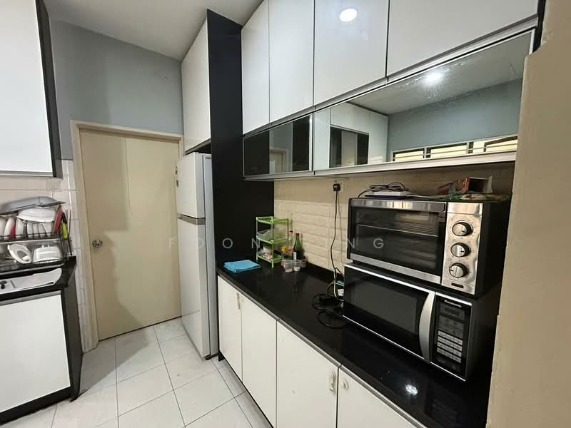 Pangsapuri untuk Dijual di Sri Araville - Foon Ting - Kitchen - PropertyGuru.com.my