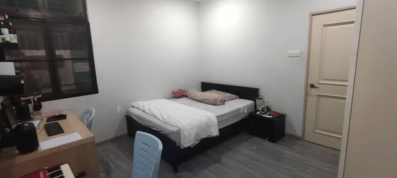 Pangsapuri untuk Dijual di Sri Araville - Foon Ting - Bedroom - PropertyGuru.com.my
