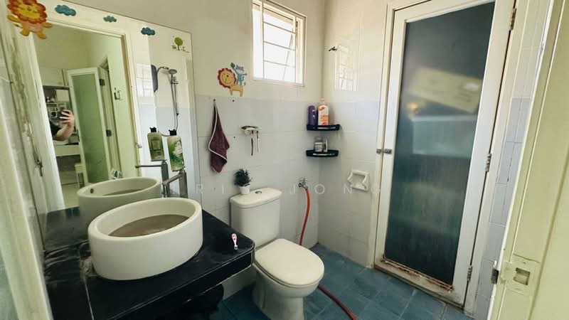 2-storey Terraced House for Sale in Kota Emerald (Rawang) - Tris Jong - Bathroom - PropertyGuru.com.my