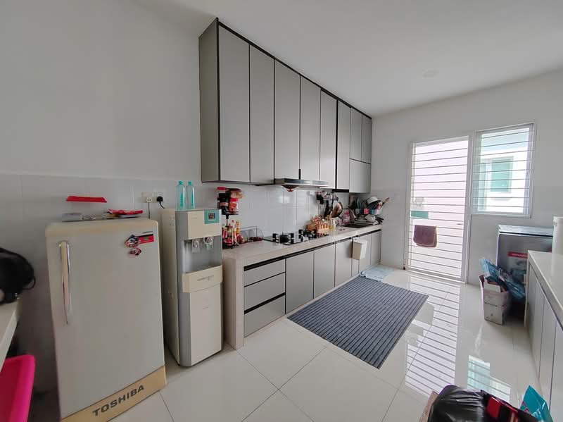 Rumah Teres 2-Tingkat untuk Disewa di Eco Forest (Semenyih) - CK Law - Kitchen - PropertyGuru.com.my