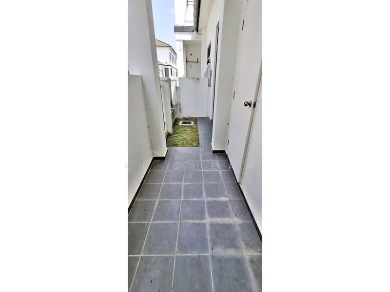 Rumah Teres 2 Tingkat untuk Dijual di Eco Grandeur (Puncak Alam) - KL Cheah - Exterior - PropertyGuru.com.my
