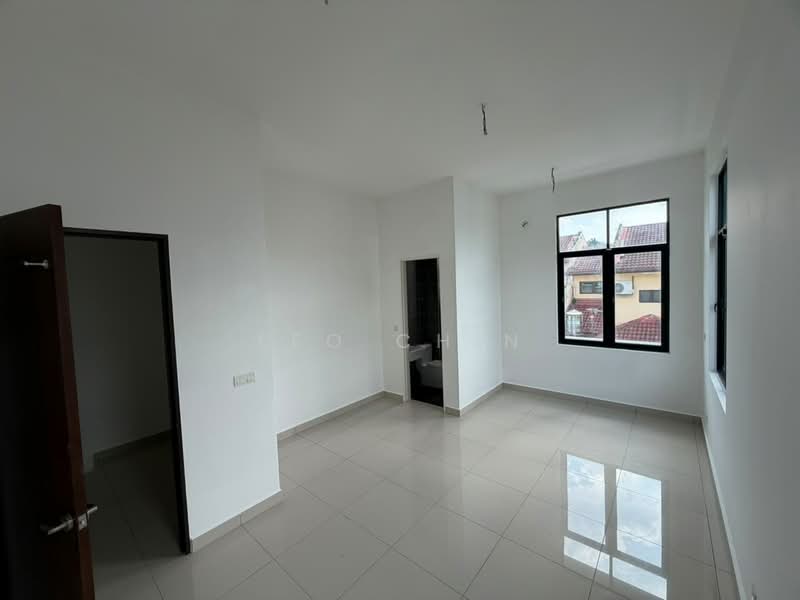 Bungalow for Sale in Serdang (Seri Kembangan) - Leo Chin - Interior - PropertyGuru.com.my
