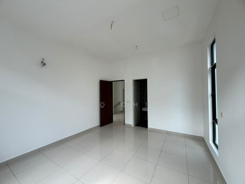 Bungalow for Sale in Serdang (Seri Kembangan) - Leo Chin - Interior - PropertyGuru.com.my