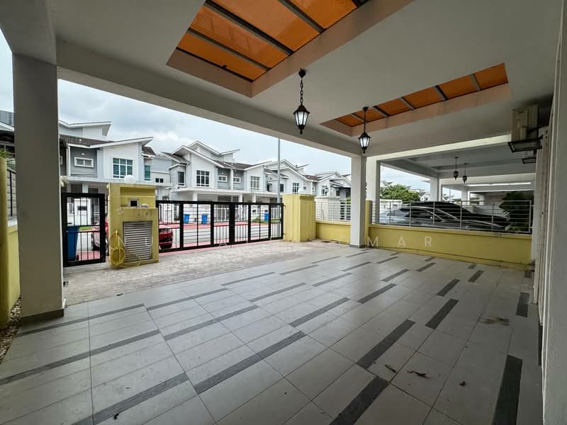 Rumah Teres 2 Tingkat untuk Dijual di D'Kayangan (Shah Alam) - Nur Alia Omar - Exterior - PropertyGuru.com.my