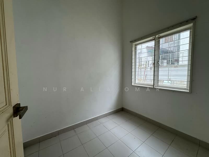 Rumah Teres 2 Tingkat untuk Dijual di D'Kayangan (Shah Alam) - Nur Alia Omar - Interior - PropertyGuru.com.my