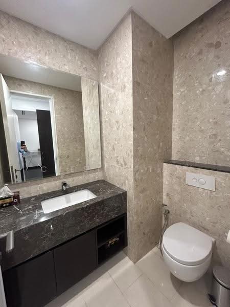 Kediaman Servis untuk Disewa di Pavilion Damansara Heights - Chester Tan - Bathroom - PropertyGuru.com.my
