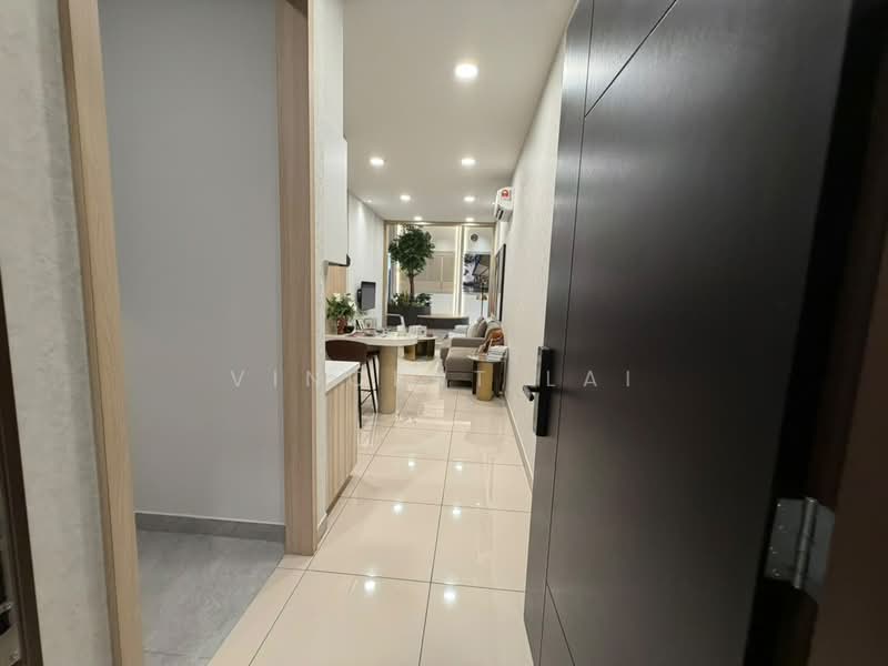 Servis Apartment untuk Dijual di Paragon Gateway - Vincent Lai - Living Room - PropertyGuru.com.my