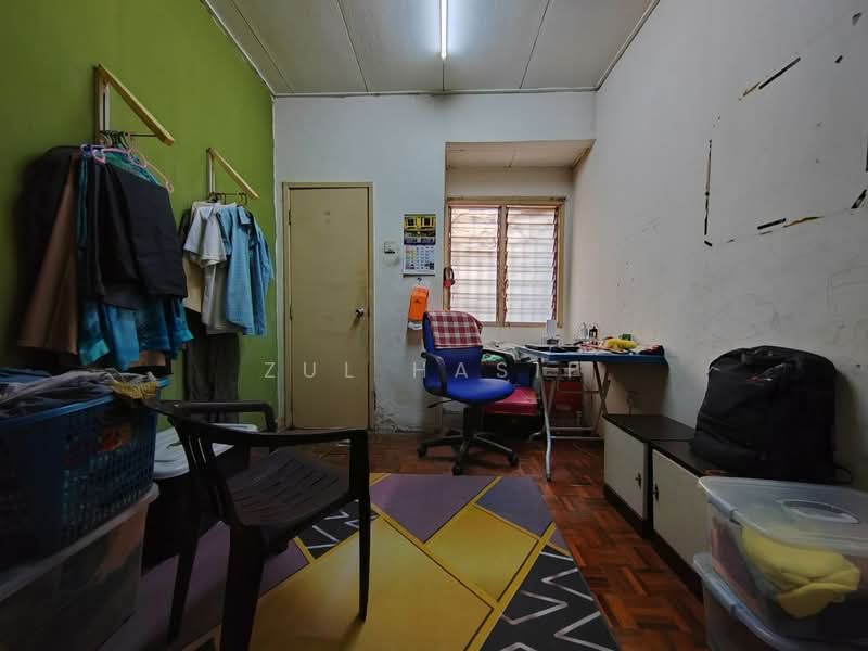 Rumah Teres 2 Tingkat untuk Dijual di Taman Setia 2 (Balakong) - Zul Hasif - PropertyGuru.com.my