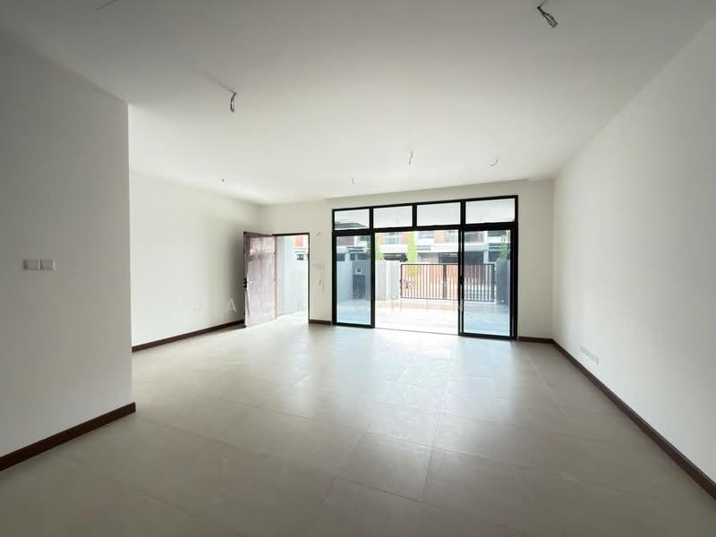 Rumah Teres 2 Tingkat untuk Dijual di Puteri Harbour (Iskandar Puteri (Nusajaya)) - Jack Ching - Living Room - PropertyGuru.com.my