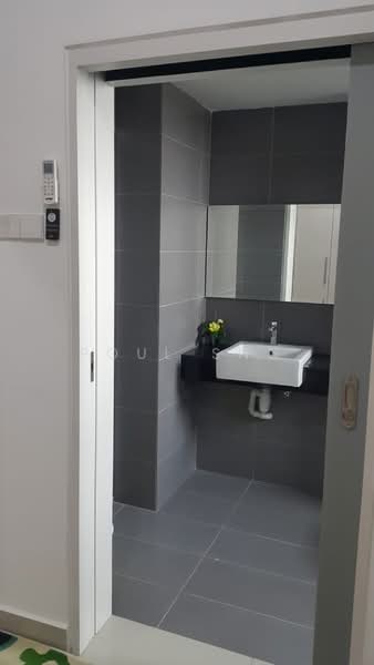 Servis Apartment untuk Disewa di Tropez Residences - Poul Sng - Bathroom - PropertyGuru.com.my