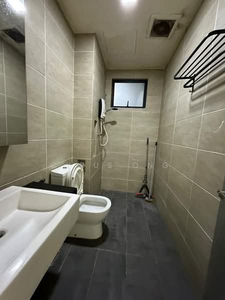Kondominium untuk Disewa di Legend Heights - Cyrus Ong - Bathroom - PropertyGuru.com.my