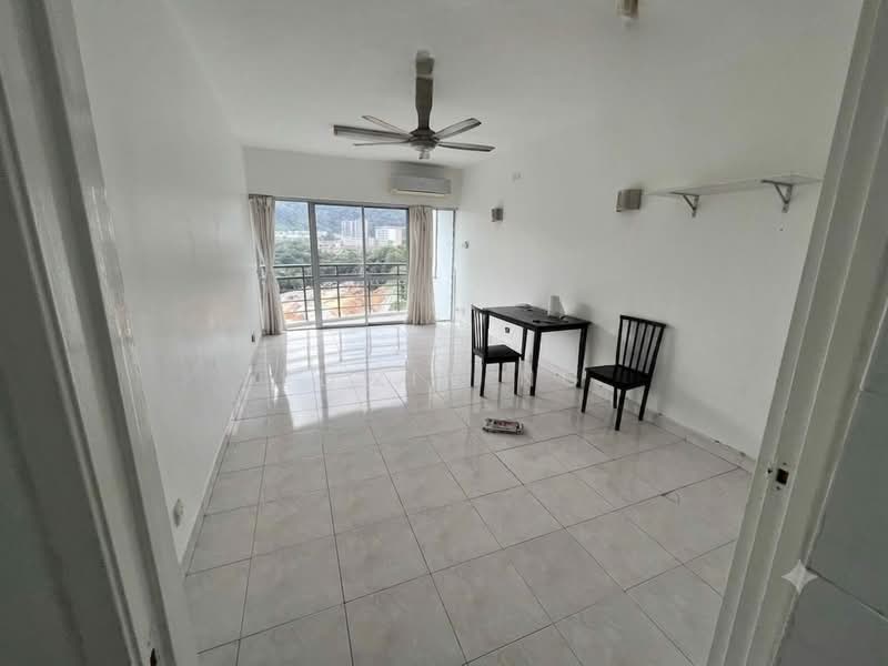 Kondominium untuk Disewa di Desa Golf Condominium - Edwin Ng - Living Room - PropertyGuru.com.my