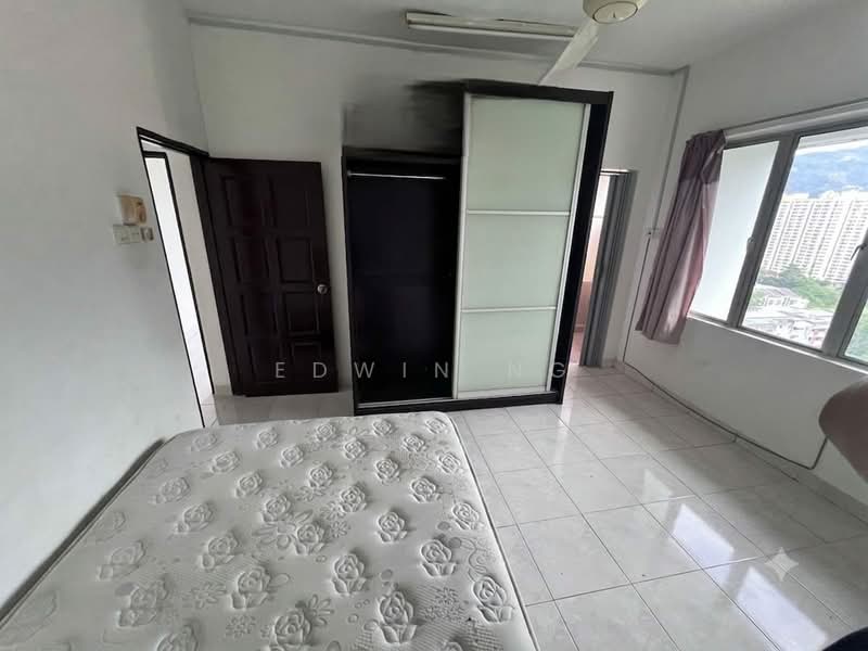 Kondominium untuk Disewa di Desa Golf Condominium - Edwin Ng - Bedroom - PropertyGuru.com.my