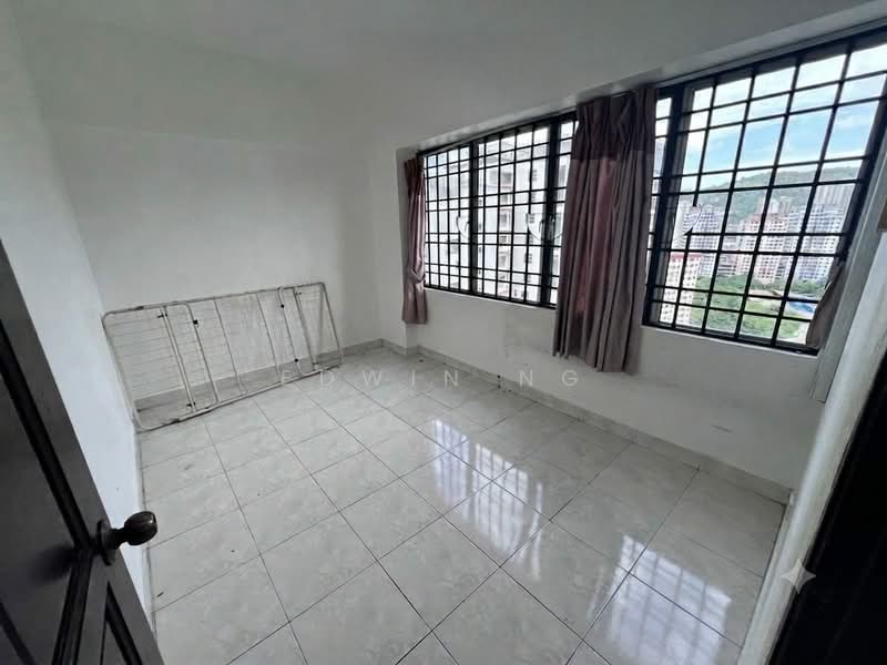 Kondominium untuk Disewa di Desa Golf Condominium - Edwin Ng - Bedroom - PropertyGuru.com.my
