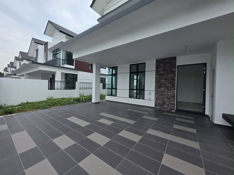 Rumah Berkembar untuk Dijual di Pontian (Johor) - Junz Liew - PropertyGuru.com.my