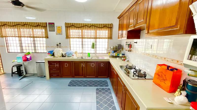 Rumah Teres 2 Tingkat untuk Dijual di Bandar Kinrara Seksyen 1 (Bandar Kinrara) - Mohd Nor Fahmi - Kitchen - PropertyGuru.com.my