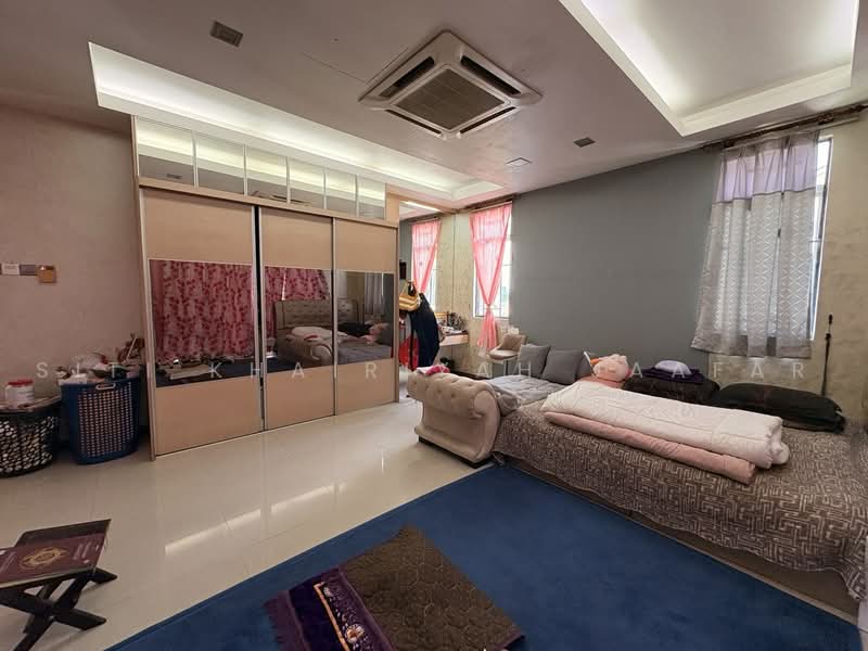 Bungalow for Sale in Subang Bestari (Shah Alam) - SITI KHAIRIYAH JAAFAR - Bedroom - PropertyGuru.com.my