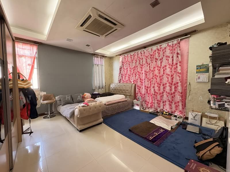 Bungalow for Sale in Subang Bestari (Shah Alam) - SITI KHAIRIYAH JAAFAR - Bedroom - PropertyGuru.com.my