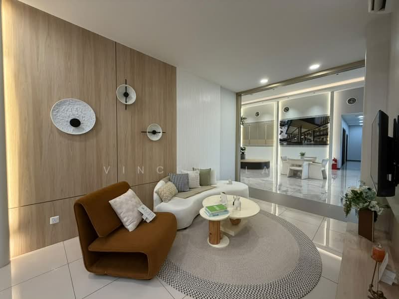 Servis Apartment untuk Dijual di Paragon Gateway - Vincent Lai - Living Room - PropertyGuru.com.my