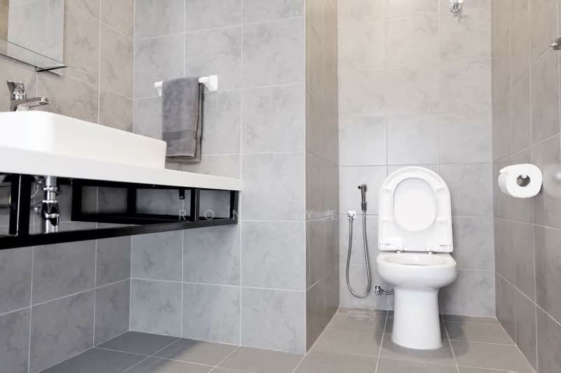 Condominium for Sale at The Robertson - Rony Yeo - Bathroom - PropertyGuru.com.my