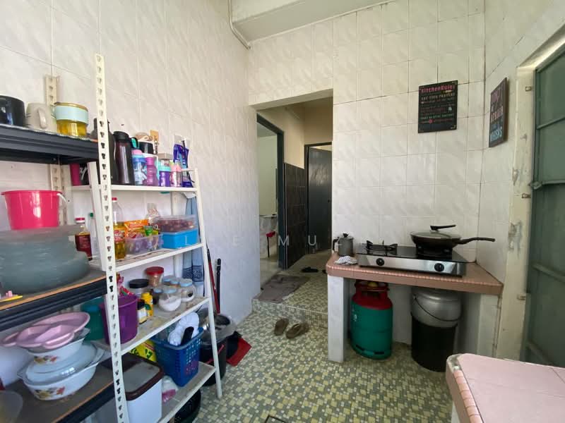 1-storey Terraced House for Sale in Ipoh Garden (Ipoh) - Lee Muzi - Kitchen - PropertyGuru.com.my
