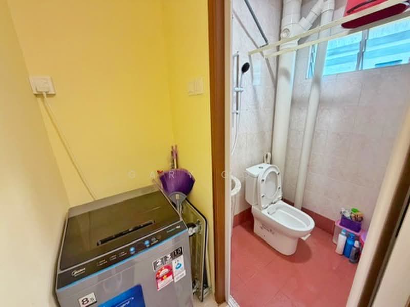 Flat for Sale at Desa Ixora - Gary Goh - Bathroom - PropertyGuru.com.my
