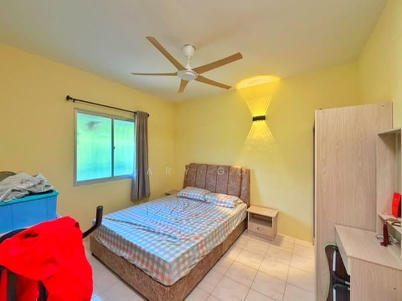 Flat for Sale at Desa Ixora - Gary Goh - Bedroom - PropertyGuru.com.my