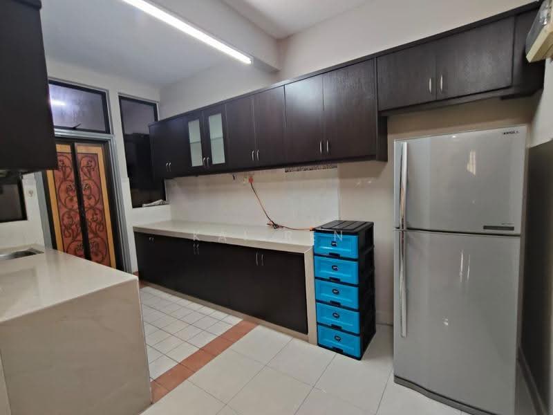 Condominium for Rent at Pelangi Utama - Kai Ren - Kitchen - PropertyGuru.com.my