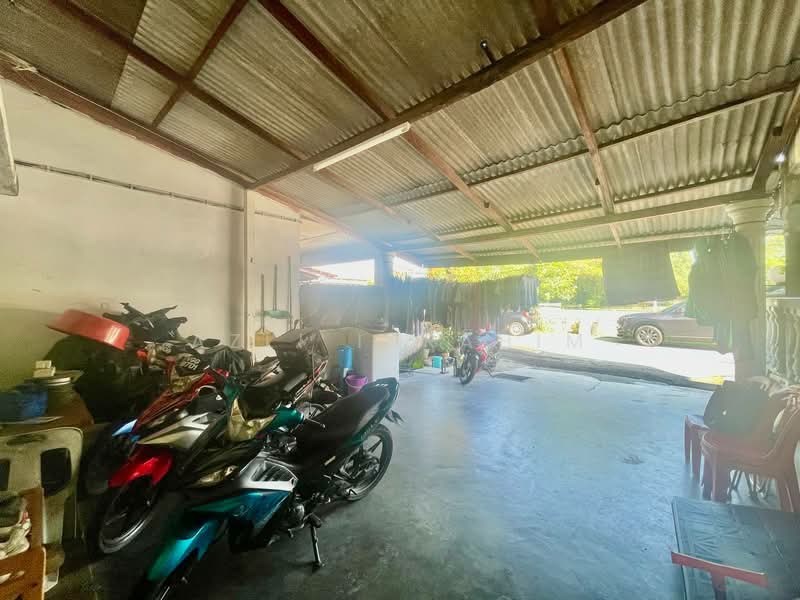 2-storey Terraced House for Sale in Taman Kencana (Ampang) - Azli Ibrahim - Exterior - PropertyGuru.com.my
