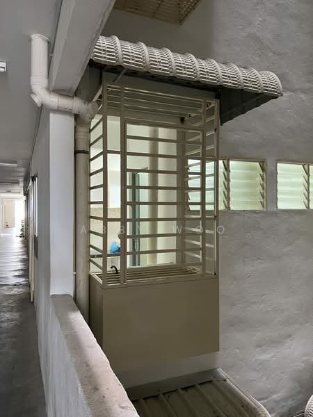 Rumah Flat untuk Disewa di Suria Merbah - Abby Woo - Corridor - PropertyGuru.com.my