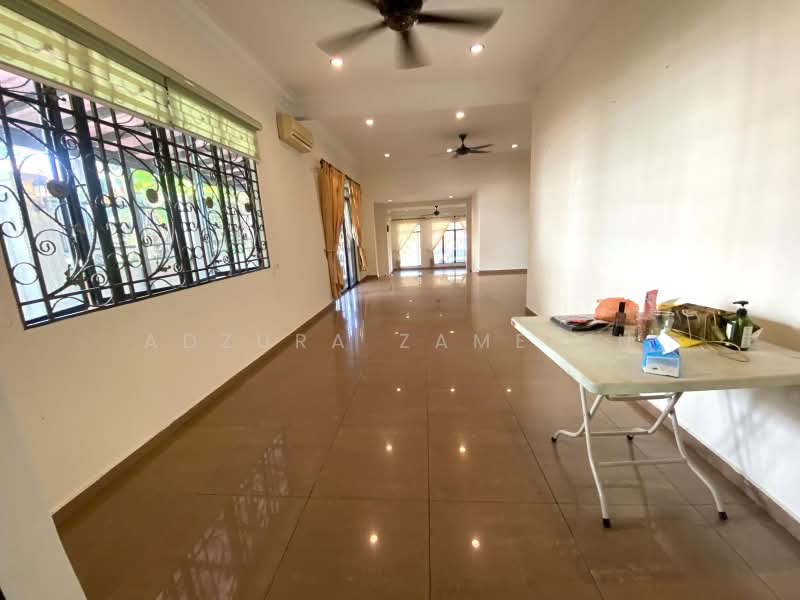 Semi-Detached House for Sale in Taman Yarl (Jalan Klang Lama (Old Klang Road)) - Adzura Zamedin - Living Room - PropertyGuru.com.my