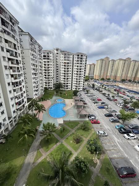 Pangsapuri untuk Dijual di Pandan Court - Diana Poo - Exterior - PropertyGuru.com.my