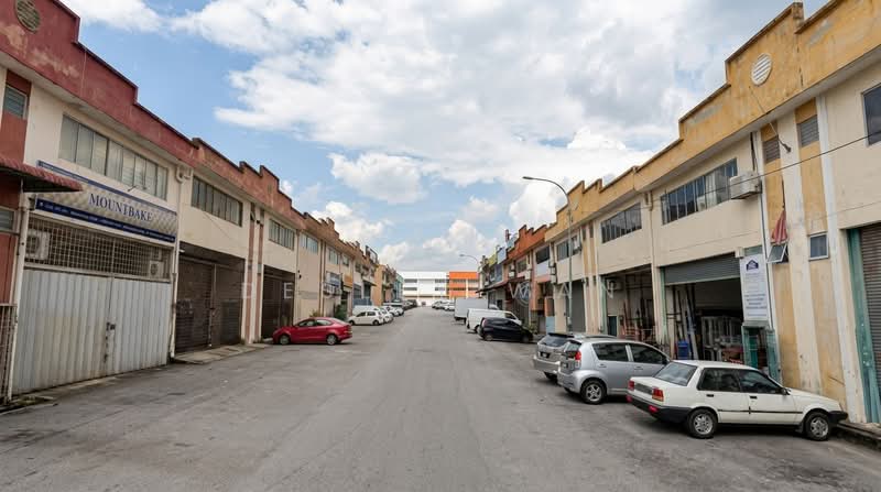 Terrace Factory for Sale in Batu Caves (Selangor) - Desley Wan - Exterior - PropertyGuru.com.my