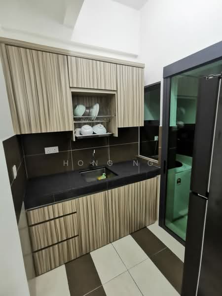 Service Residence for Sale at Maple Residences @ Bandar Bestari Klang - Hong Ng - Kitchen - PropertyGuru.com.my