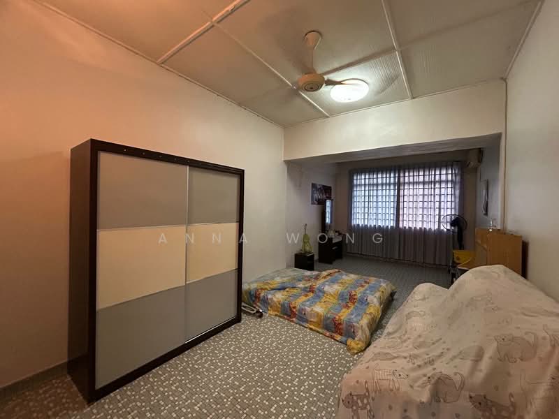 2-storey Terraced House for Sale in Taman Sentosa (Johor Bahru) - Anna Wong - Bedroom - PropertyGuru.com.my