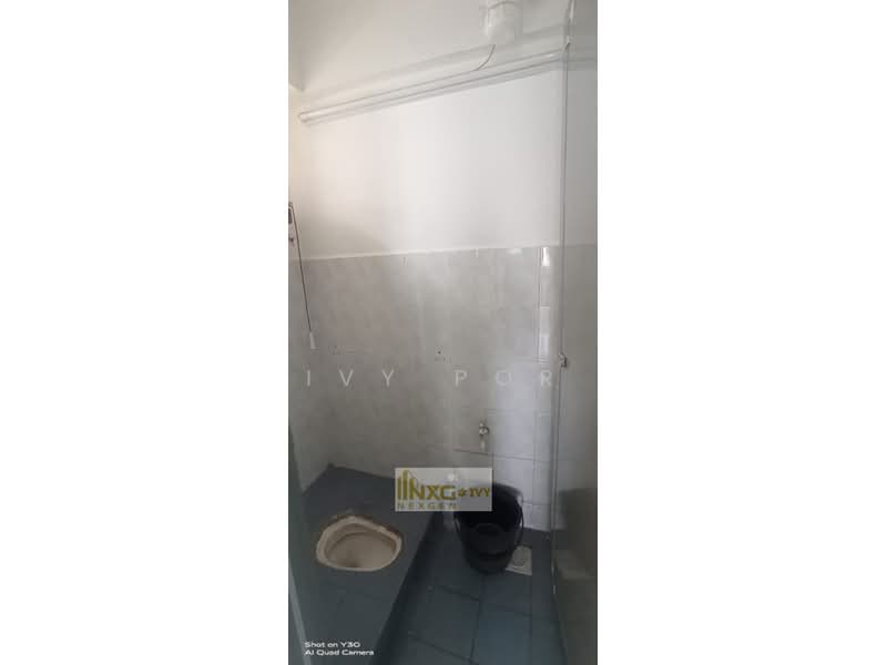 Flat for Rent at Taman Permai Indah Flat - Ivy Por - Bathroom - PropertyGuru.com.my