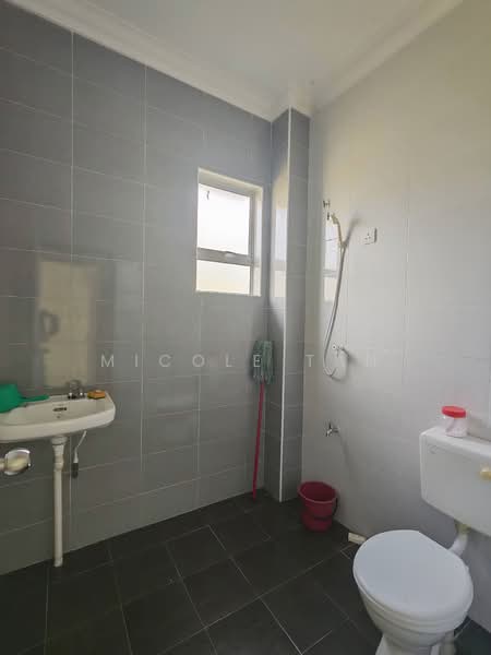 Rumah Berkembar untuk Dijual di Taman Sri Treh (Muar) - Micole Tan - PropertyGuru.com.my